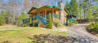 Murphy Cabin w/ Deck, Grill & Private Pond!