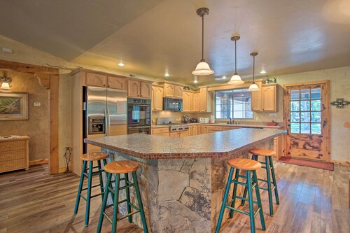 Kingston House w/ Fire Pit, Short Walk to Lake!