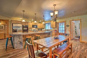 單棟房屋 (4 Bedrooms) | 內部