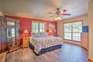 House (4 Bedrooms) | Interior