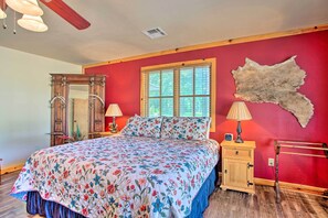 House (4 Bedrooms) | Interior