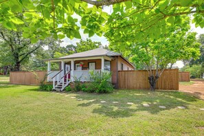 House (3 Bedrooms) | Interior - Oklahoma Vacation Rental Near Lake Texoma (Kingston)