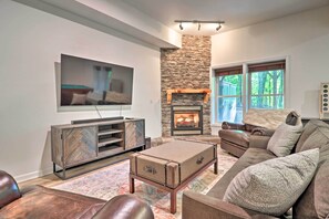 Interior - 2 Mi to Sapphire Resort: Home w/ Hot Tub & Games! (Sapphire)