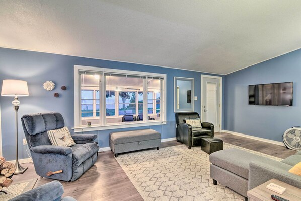 House (2 Bedrooms) | Interior