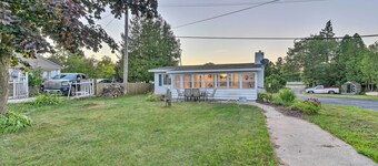 East Tawas Cabin w/ Lake Huron Access & Views