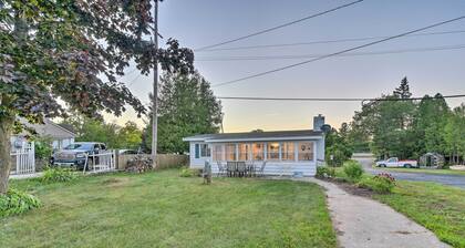 East Tawas Cabin w/ Lake Huron Access & Views