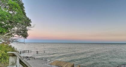 East Tawas Cabin w/ Lake Huron Access & Views