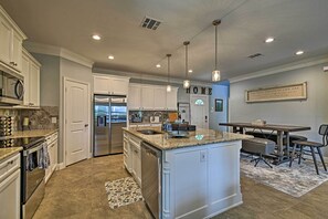 House (3 Bedrooms) | Private kitchen | Microwave, oven, stovetop, dishwasher - Luxury Granbury Home w/ Game Room: Steps to Lake! (Granbury)