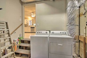 單棟房屋 (3 Bedrooms) | 內部