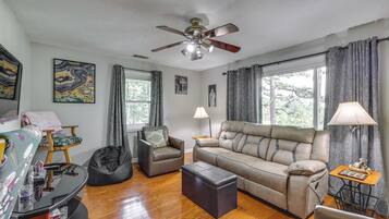 Apartment (2 Bedrooms) | Bahagian dalam