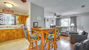 Apartment (2 Bedrooms) | Bahagian dalam