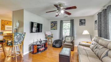 Apartment (2 Bedrooms) | Front of property