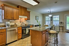 House (3 Bedrooms) | Interior - 2 Mi to Lake Mcqueeny: Gem w/ Covered Patio (McQueeney)