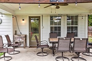 House (3 Bedrooms) | Interior - 2 Mi to Lake Mcqueeny: Gem w/ Covered Patio (McQueeney)