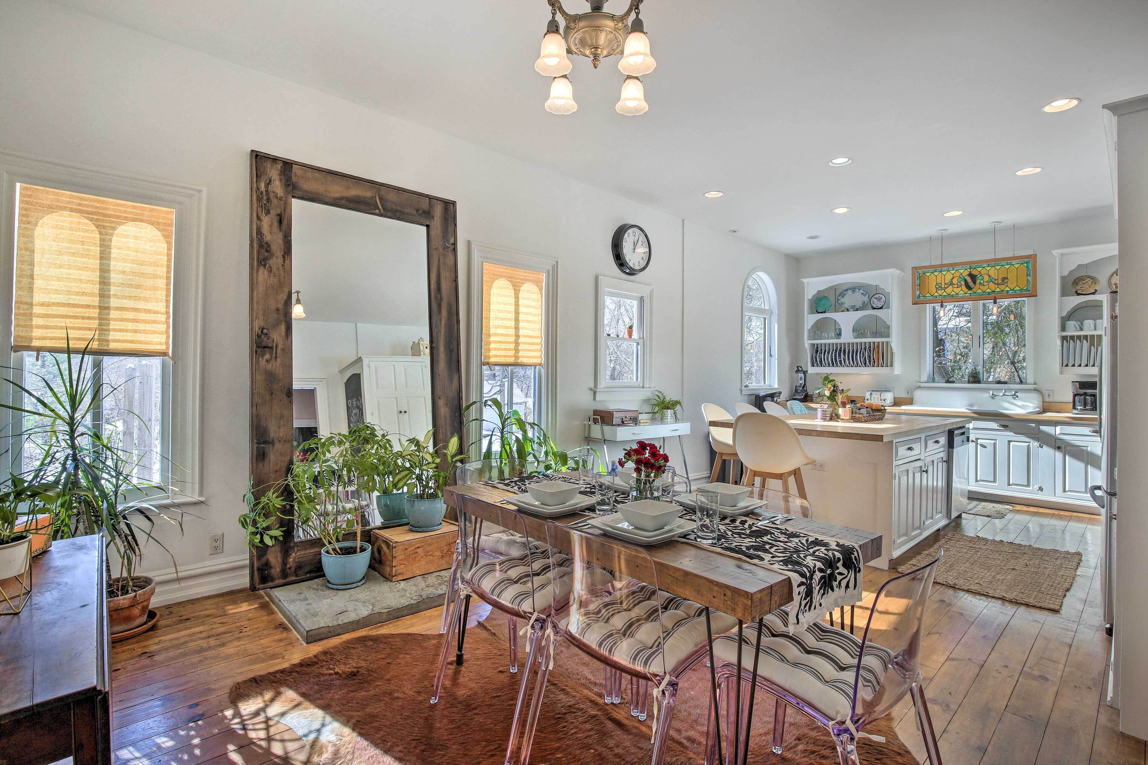 Pet-friendly Millerton Home, Walk to Downtown