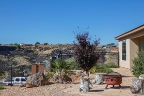 House (3 Bedrooms) | Interior - La Verkin Home w/ Hot Tub, Kayaks, & Bikes! (La Verkin)