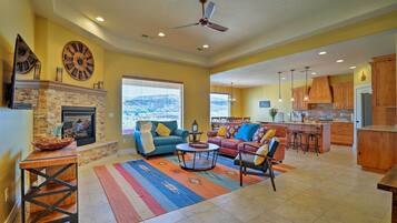 House (3 Bedrooms) | Interior