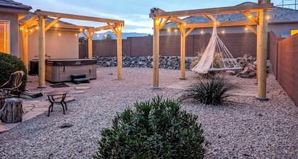 La Verkin Home w/ Hot Tub, Kayaks, & Bikes!