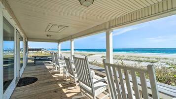 House (6 Bedrooms) | Interior