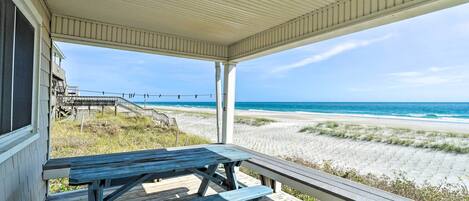 Rumah (6 Bedrooms) | Tempat makan outdoor