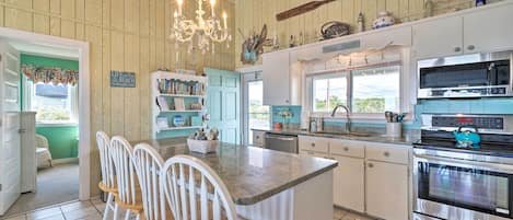 House (6 Bedrooms) | Interior