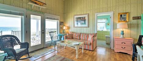 House (6 Bedrooms) | Interior