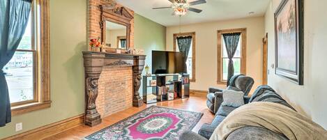 House (4 Bedrooms) | Front of property