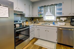 ハウス (3 Bedrooms) | 専用キッチン | 電子レンジ、オーブン、コンロ、食器洗い機