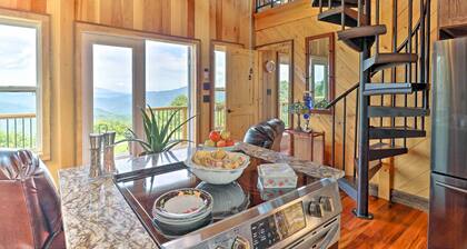 Stunning Mountain Views: Hot Springs Hideaway!