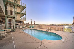 อพาร์ทเมนท์ (3 Bedrooms) | ภายใน