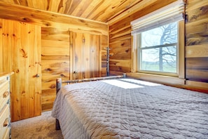 House (3 Bedrooms) | Interior - Racine Vacation Rental 25 Mi to Athens! (Racine)