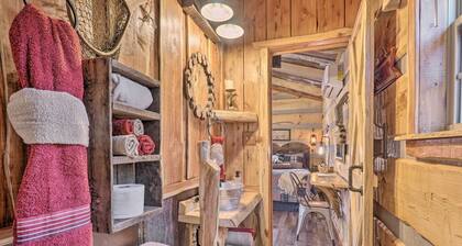Hand-crafted Creekside Treehouse With Grill!