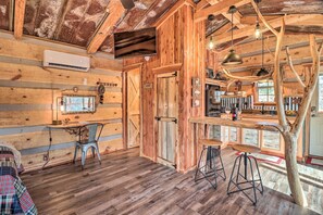 Apartment (0 Bedroom) | Interior