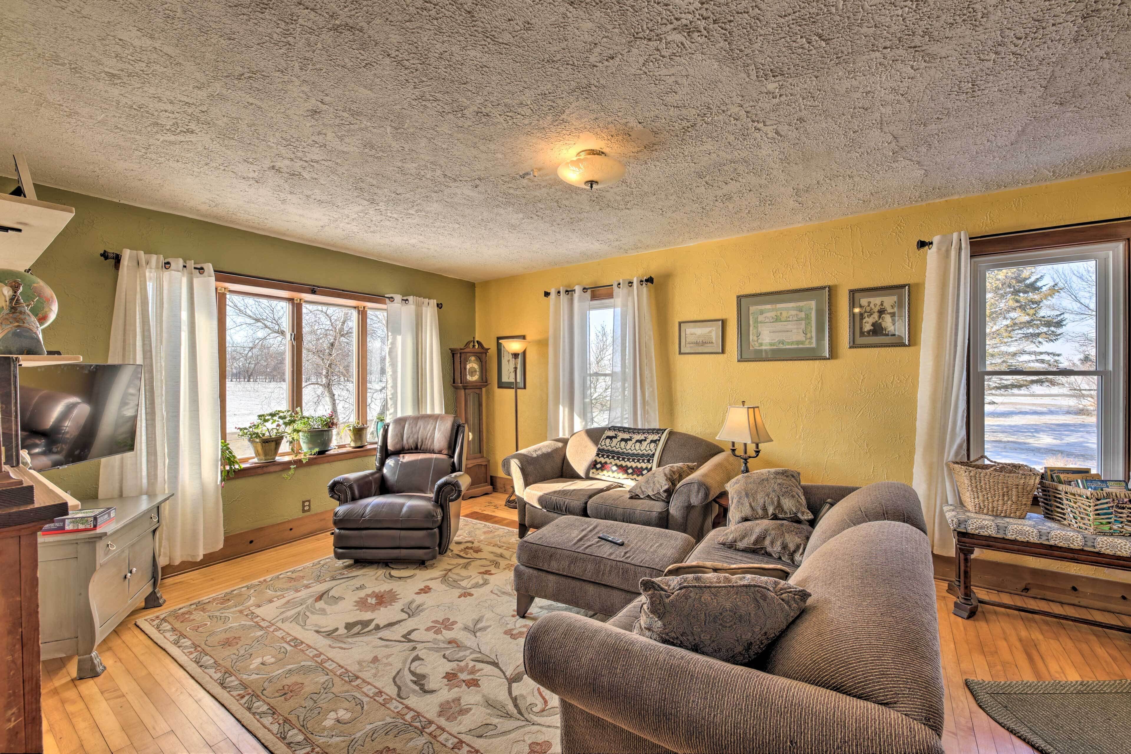 House (3 Bedrooms) | Interior