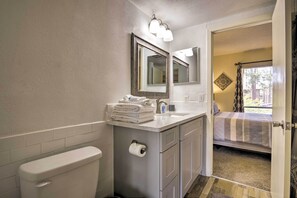 Apartment (1 Bedroom) | Interior