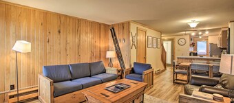 Slopeside Snowshoe Condo - Walk to Ski Lifts!