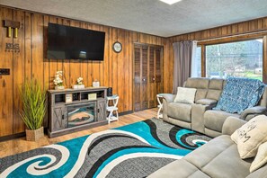 House (2 Bedrooms) | Interior