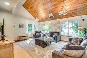 House (3 Bedrooms) | Interior