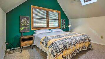 House (3 Bedrooms) | 3 bedrooms, free cots/infant beds, bed sheets