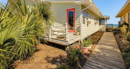 Oceanfront Gem w/ Rooftop Deck: Steps to Sand