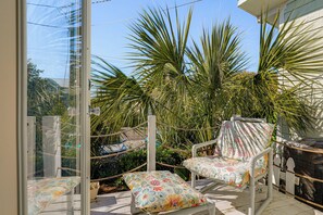 House (3 Bedrooms) | Interior - Oceanfront Gem w/ Rooftop Deck: Steps to Sand (Holly Ridge)