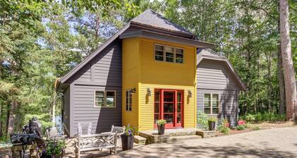 Thunder Lake Escape + Boat Dock!