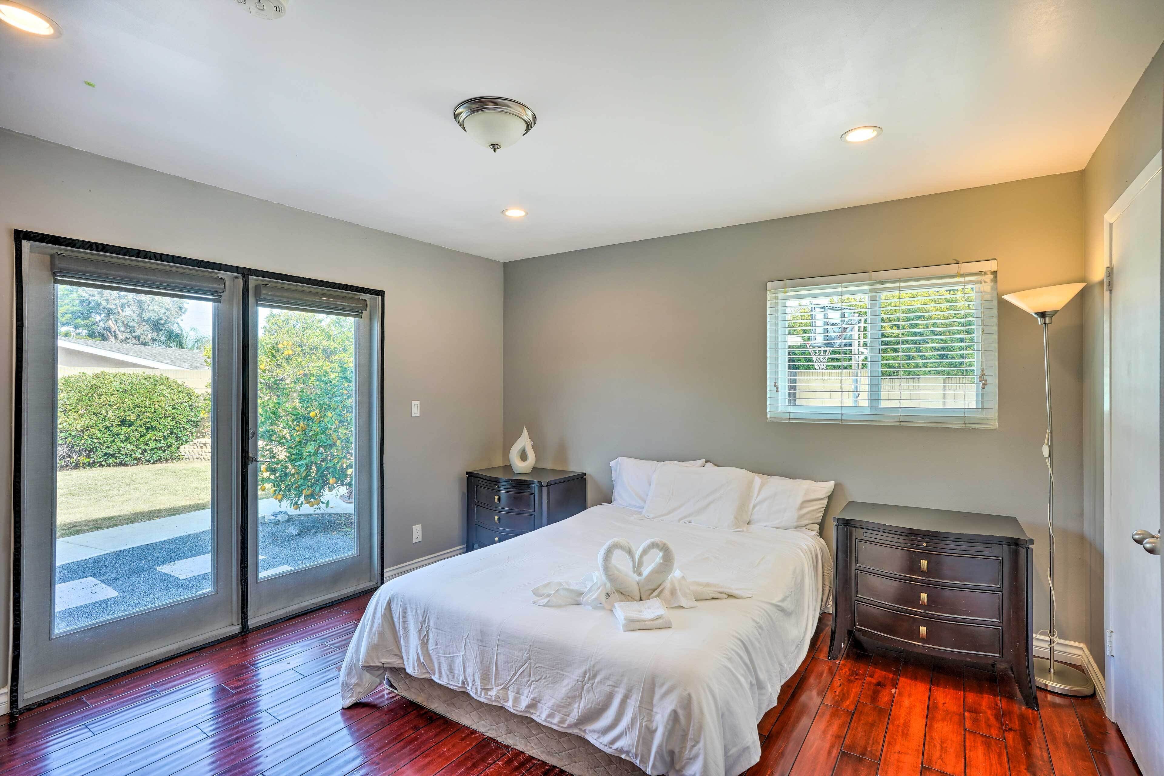 Sunny Santa Ana Rental Home Near Disneyland!