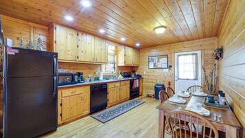 Rumah (2 Bedrooms) | Interior
