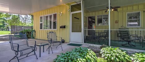 Cottage (2 Bedrooms) | Interior