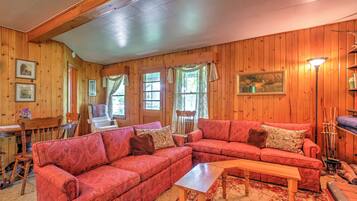 Cottage (2 Bedrooms) | Interior