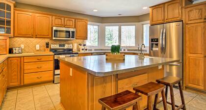 Spacious Mears House -steps From Lake Michigan!