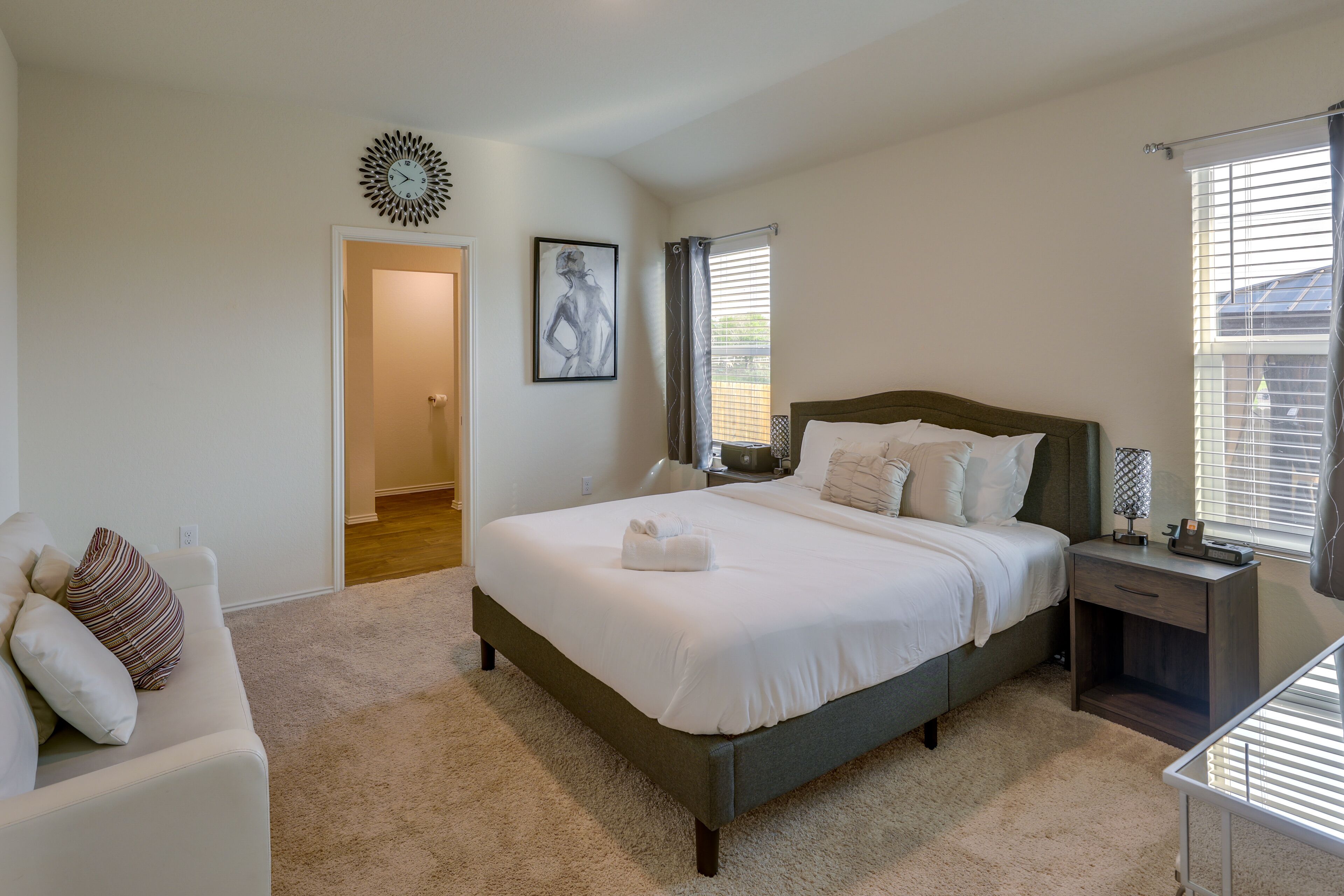 Quiet Home w/ Fenced Yard - 16 Mi to UT Austin!