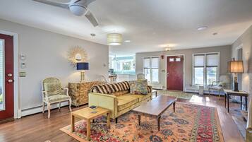 Casa (2 Bedrooms) | Interior