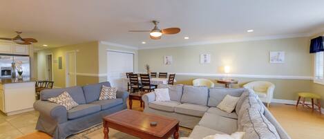 شقة (4 Bedrooms) | واجهة المنشأة